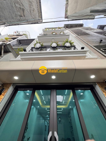 Nguyễn sơn ngõ thông ôtô đỗ cạnh thang máy full nội thất