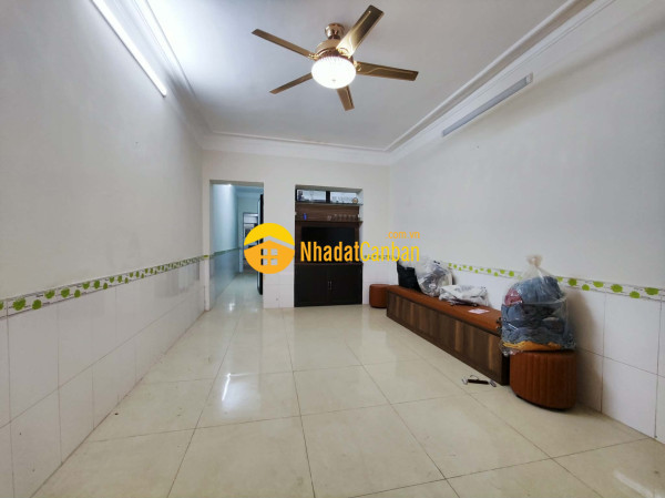 Tập thể vạn bảo, ba đình, nhà đẹp, ngõ thông, ô tô đỗ cửa, ở, kinh doanh, 8 triệu