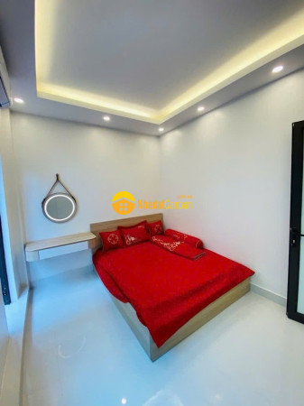 Nhà nở hậu hoàng mai 36m2 5 tầng mt 4m 4pn