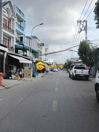 Mặt tiền trần thị hèq.12100m²nhà đẹp ở ngaykinh doanh đỉnh chỉ 7.9 tỷ.